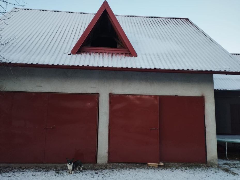 Casa spatioasa de inchiriat!