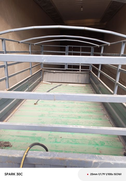 Arava universal 3ga bolinadi 2 tarafga tontaradi