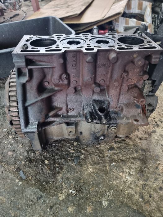 Bloc motor dacia logan 1.5 dci e4