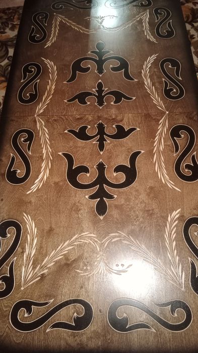 Продам стол,новый.Находимся в КЖБИ.