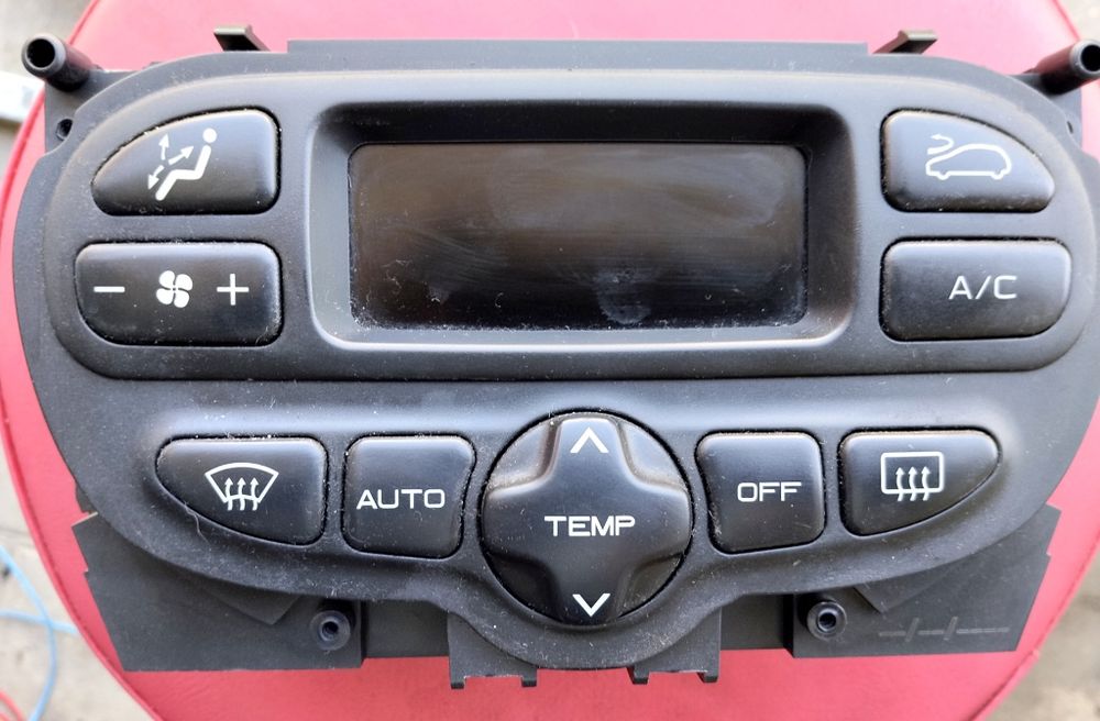Dezmembrez Peugeot 307 / piese de vanzare