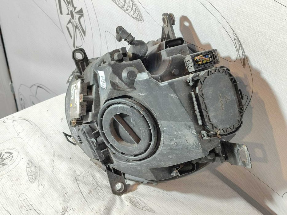 Far dreapta UK MINI R56 LCI 2011 Hatchback Bi-Xenon cu lupă (2006-2014) Cod:63122751266 (4F2)