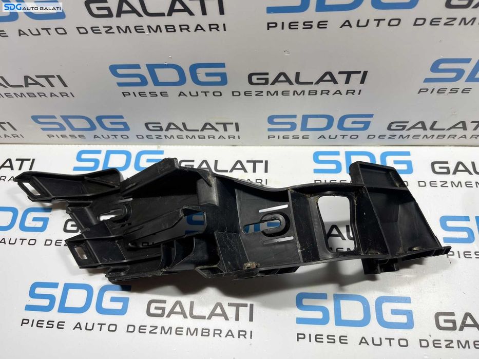 Suport Ghidaj Dreapta pentru Bara Spoiler Spate Volkswagen Golf 5 Hatchback 2004 - 2008 Cod 1K6807394 1K6807376 [V0193]