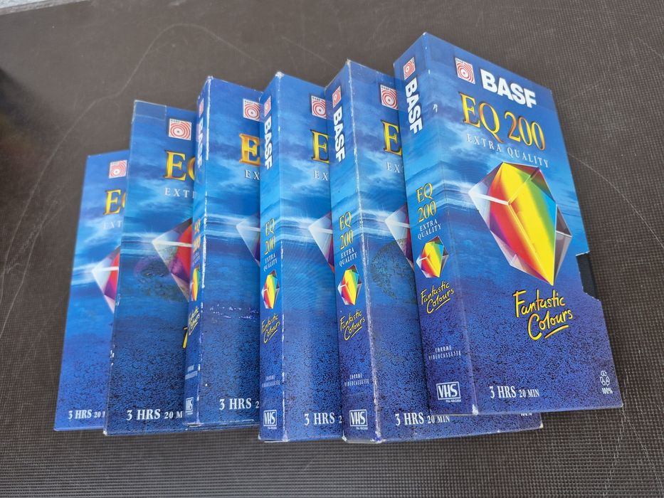 Vând 18 casete video VHS originale Basf  200 minute colectie de filme
