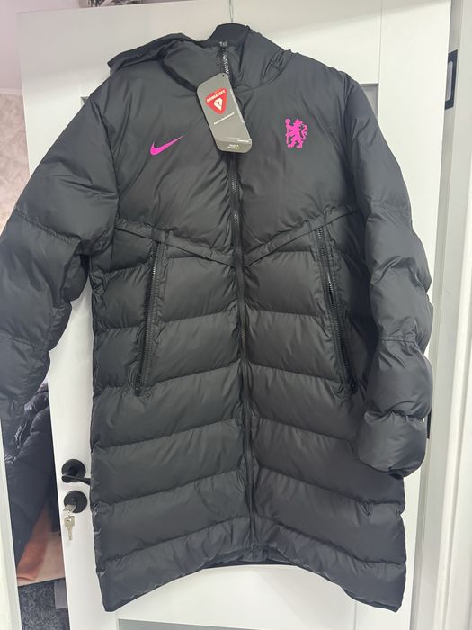 Geaca nike marimea L si xl