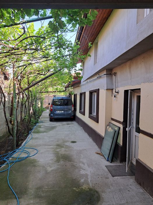 Militari Chiajna   casa 4 camere plus teren 460mp zona liniștită
