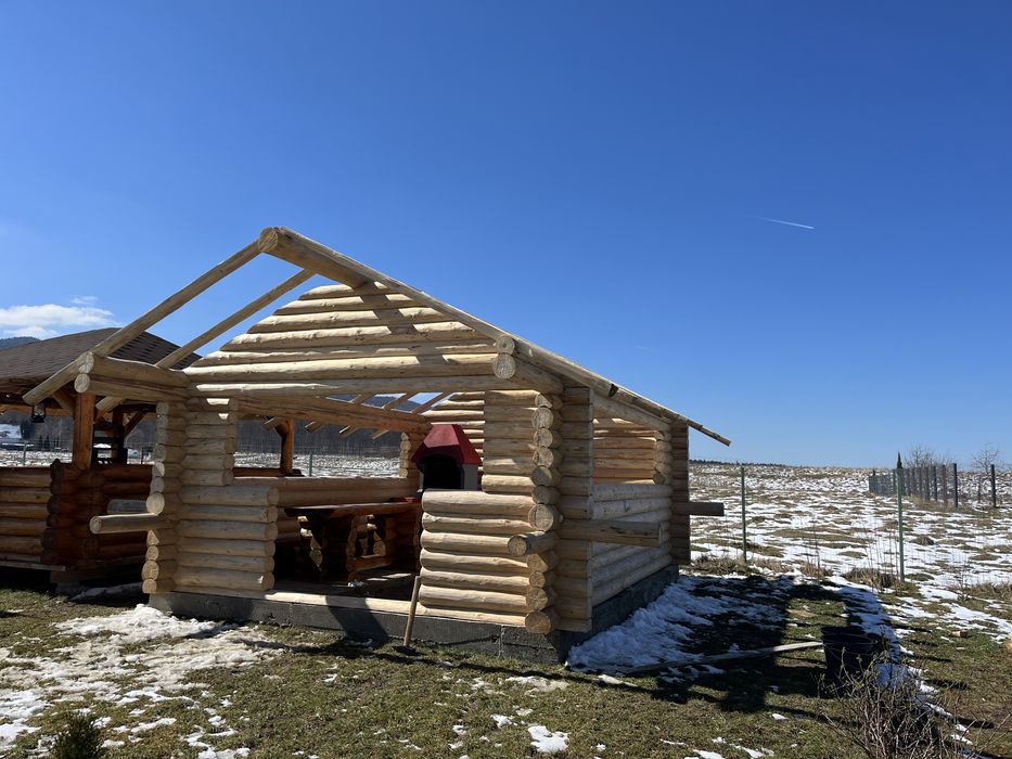 Foisoare din lemn rotund