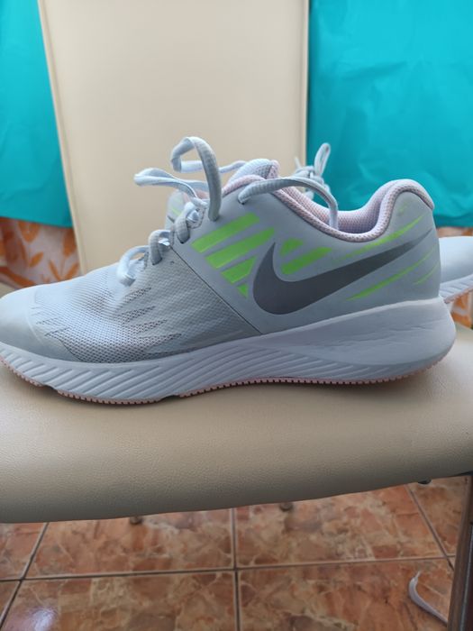 Adidași nike nr 38,5