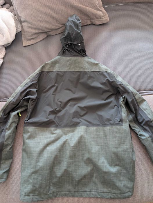 Яке Helly Hansen