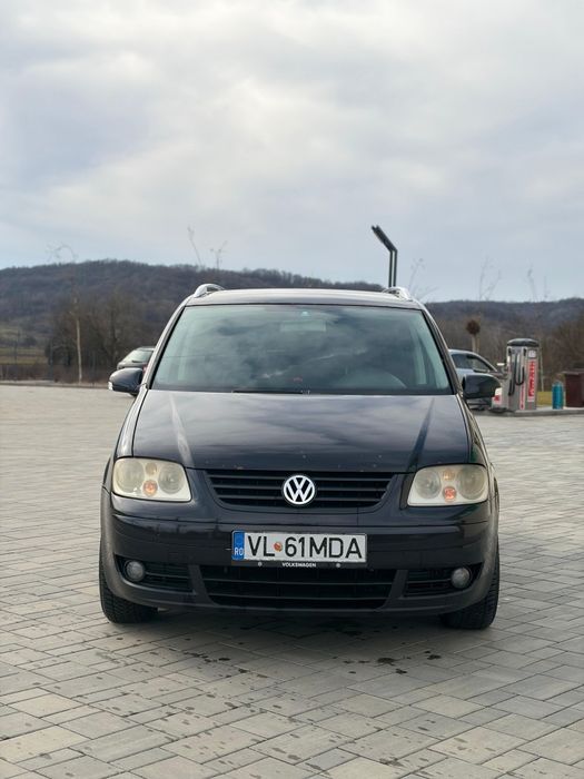 Vând Touran  1.9 TDI 2004
