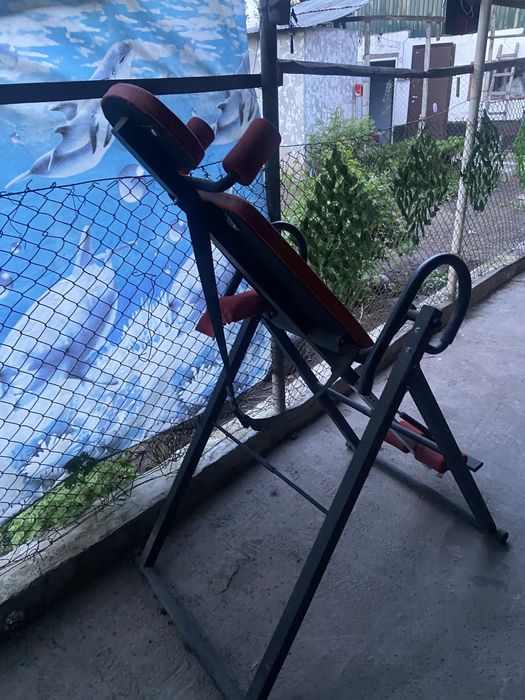 Инверсионный стол AVA 6313 красный