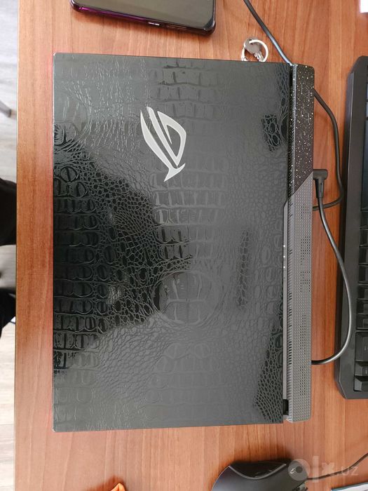 ASUS ROG Strix G17 (2022) | 17.3 | 360Hz | Ryzen 7 6800H | RTX 3060 |