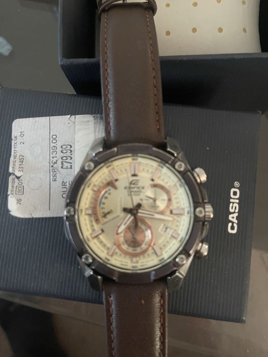 Vand / schimb ceas Casio Edifice