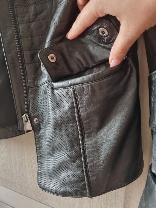 Кожаная куртка женская