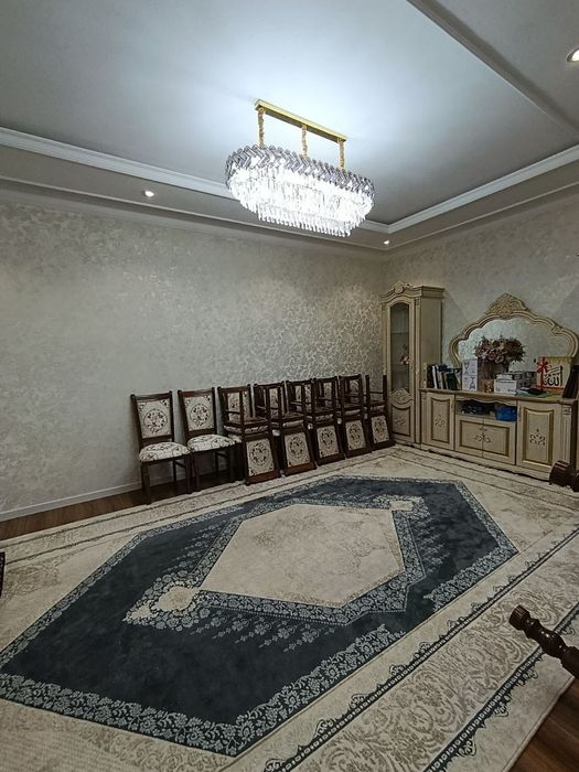 hovli sotiladi 2,1 sotixga tushgan shinam hovli  tayyor honadon