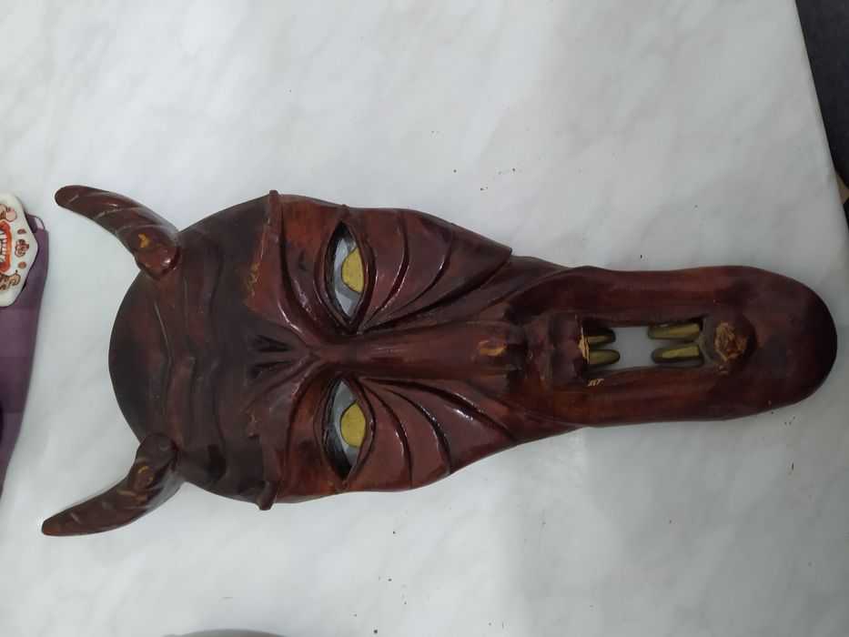 Маска на стену" черт"