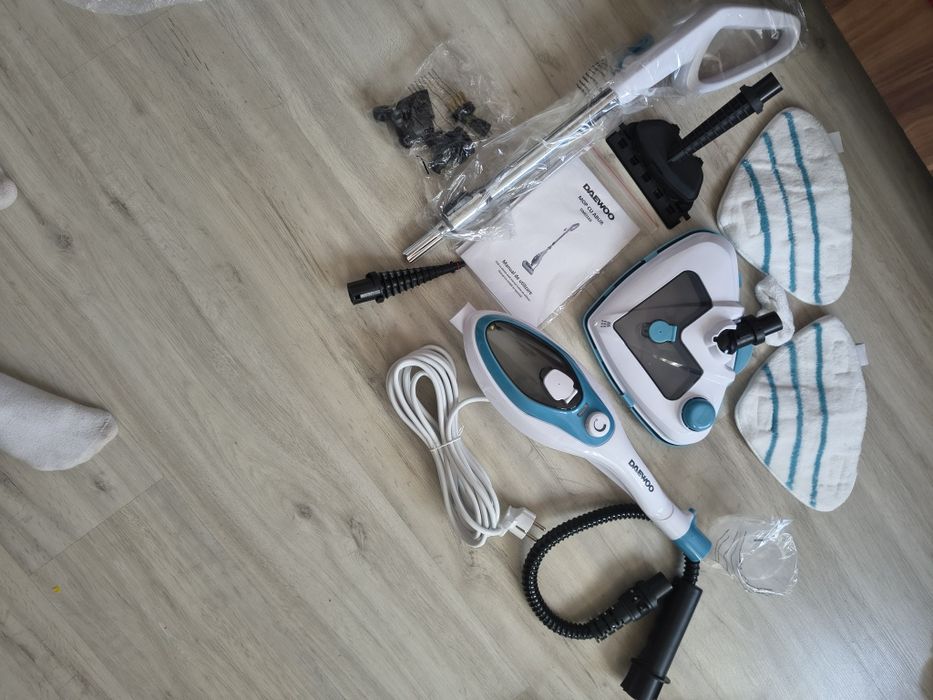 Vând mop cu aburi DAEWOO