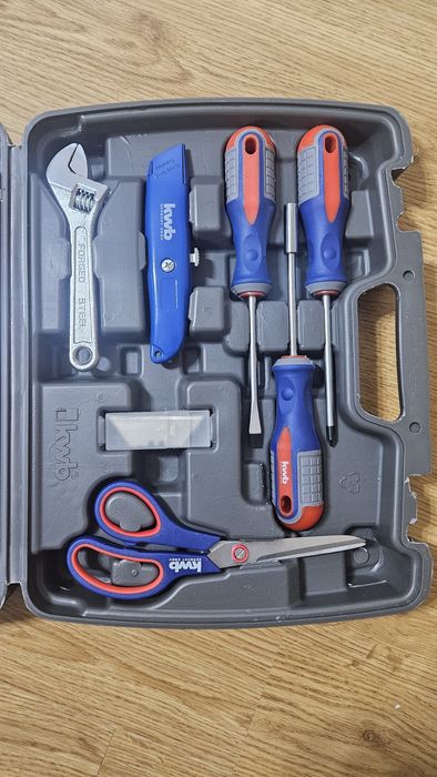 Trusa scule de mana KWB