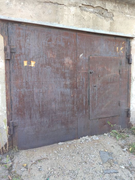 Продаю гараж  на 6 микрорайоне