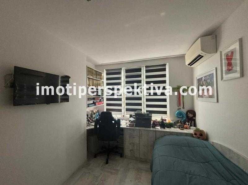 Продава се Тристаен апартамент в Пловдив, Кършияка - 50 кв.м за 1998 €/кв.м - Снимка #3