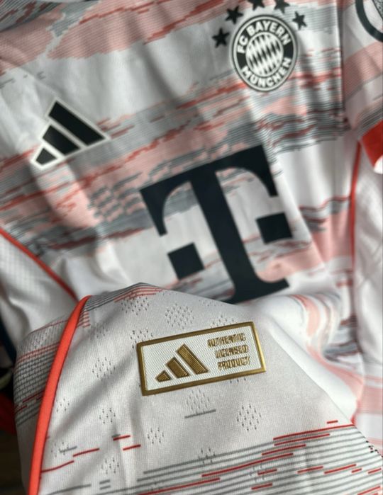 Trixou de fotbal Adidas Bayer Munich Bsyern Munchen Kane 9 marime M