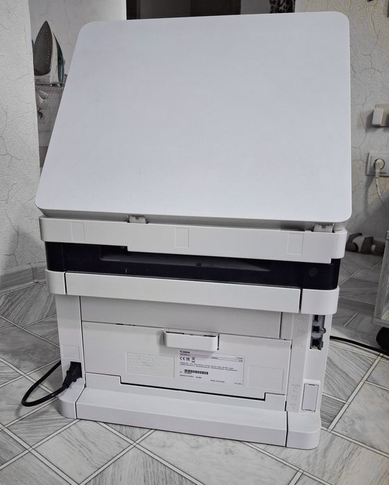 Canon i-sensys MF641Cw