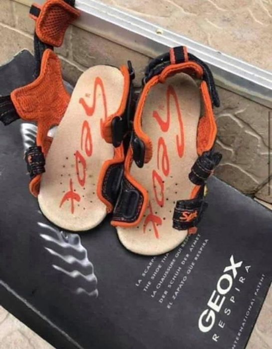 Dandale baiat GEOX-marimea 27,inter17cm,cu piele,nu CROCS,Salomon