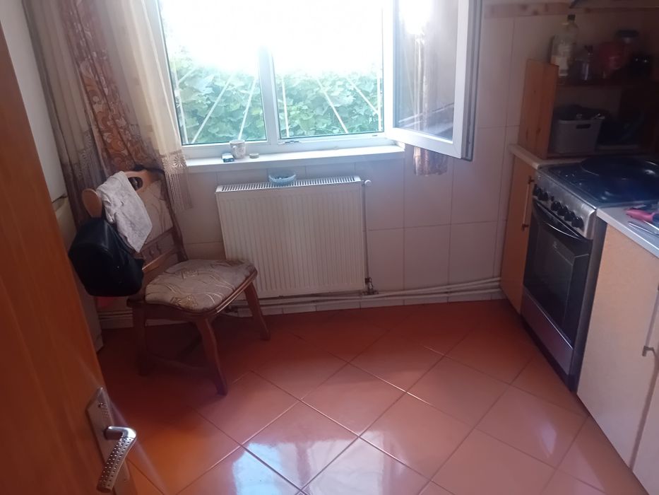 Ap 3 Cam Maratei str Progresului Parter inalt 70mp la cheie balcon centrala