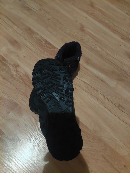 Боти 39 номер чисто нови