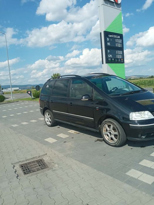 SEAT Alhambra 2010 — imagine 3