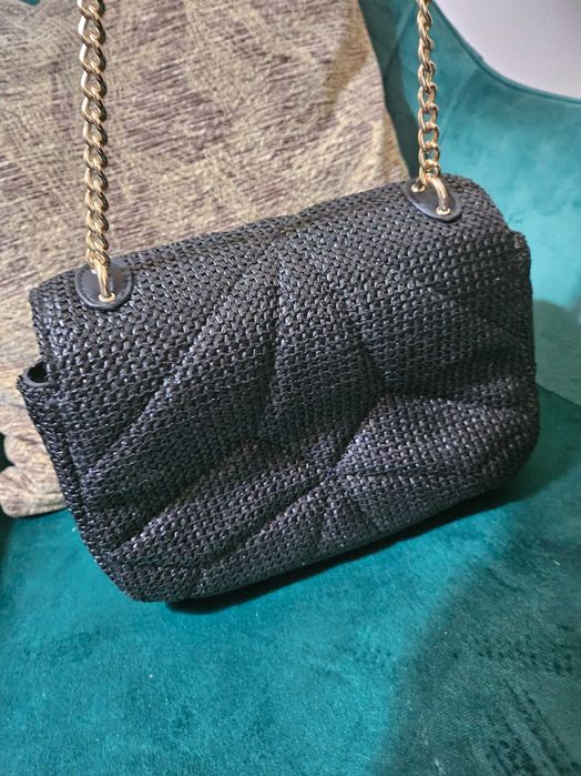 Малка дамска чантичка