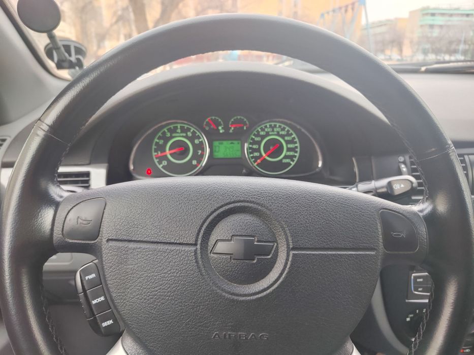 Продам Chevrolet Gentra AT