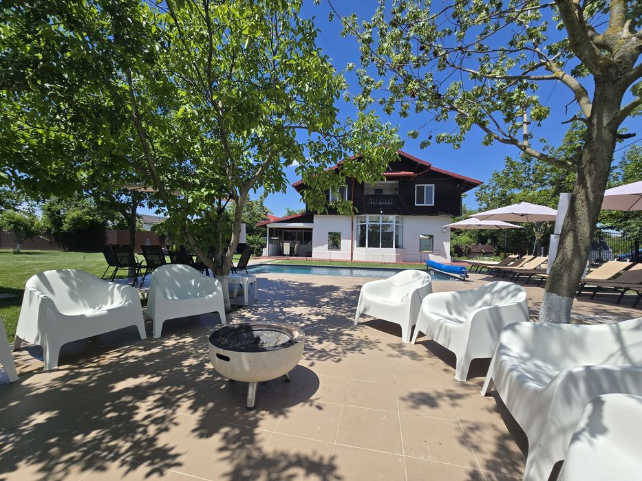 Vila de inchiriat / petreceri /relaxare /evenimente private/ teambuiling/ prezentari / intruniri