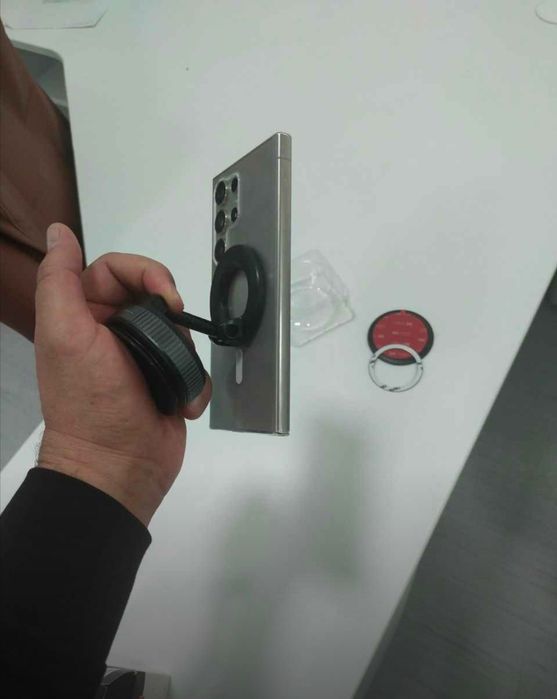 Vakumli telefon ushlatgichi universal