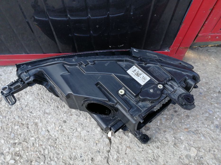 Десен фар за Volkswagen T-rock full Led след 2017 година. #034v