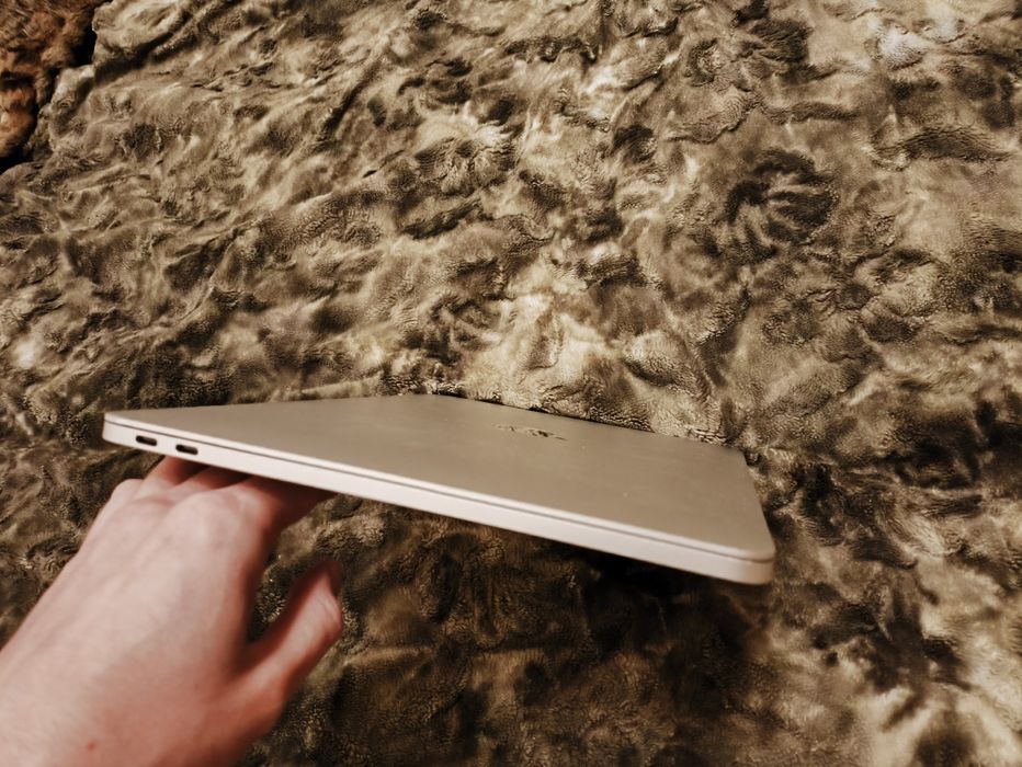 Macbook pro 13 mid 2017!!!