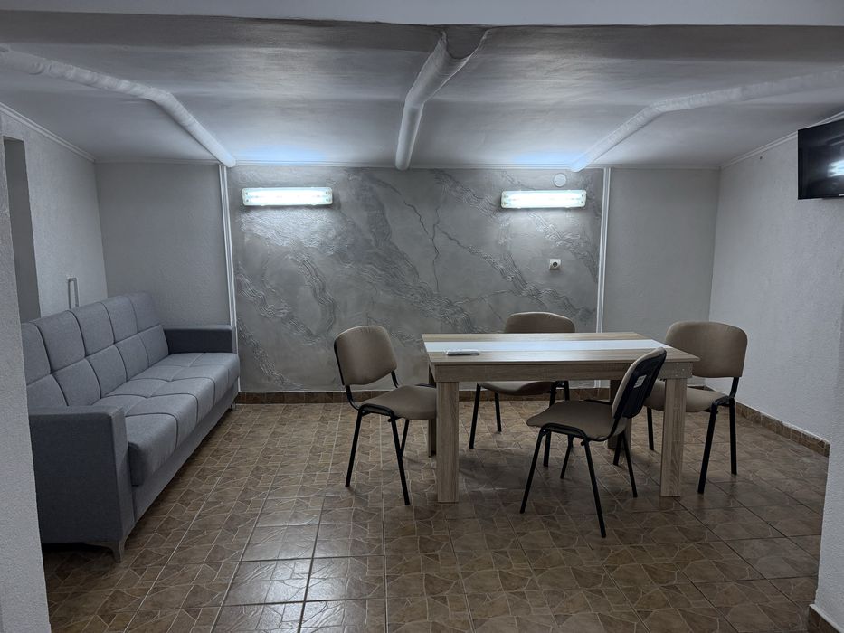 Inchiriez Casa 2 Camere Regim Hotelier/luna