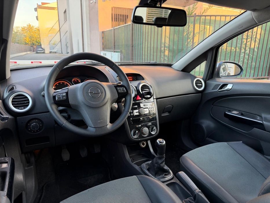 Opel Corsa 2009•Pack OPC• 1.4Benzina 240.000KM