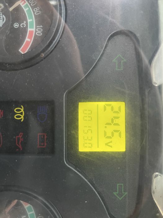 Vand vola ca noua Macao , echipata cu cupa si furci