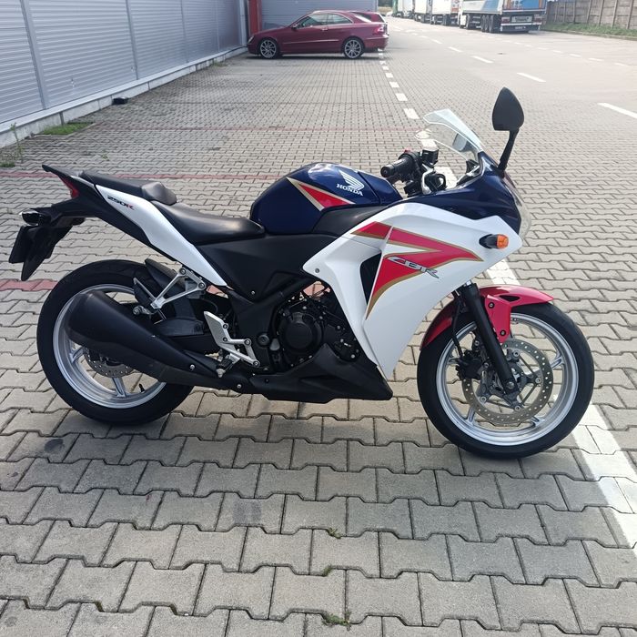 Honda cbr 250 R.