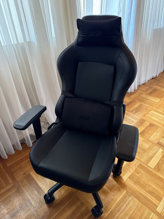 Периферия для ПК (наушники, 2 клавиатуры, мышка, кресло)