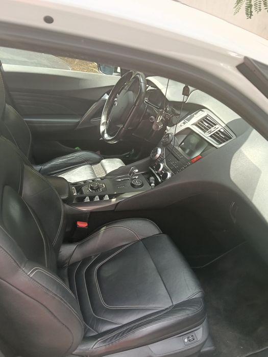Citroen DS 5 hybrid