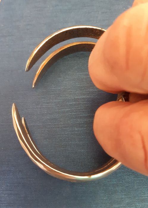 Гривна / Накит / Украшение