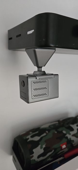 Vand 2 camere de supraveghere