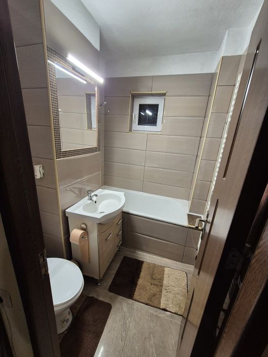 De vânzare apartament cu 3 camere
