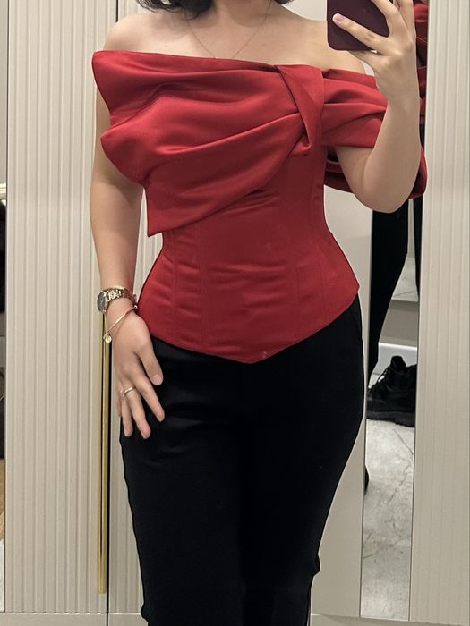 Продам корсет новый