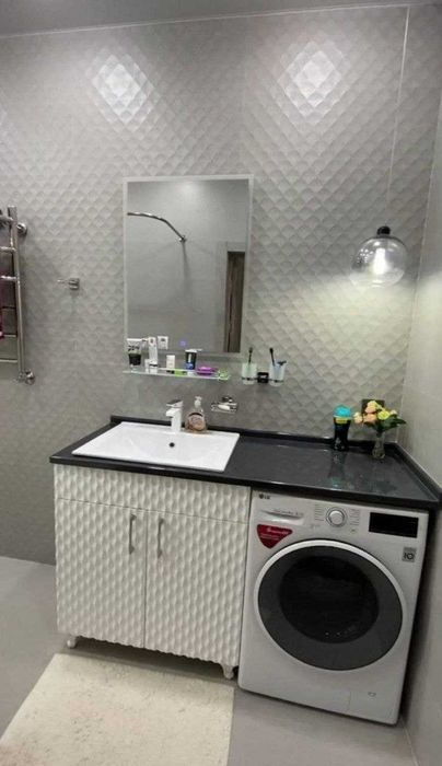 Продается квартира 5 комнатная. 120 м2  5/8/9 Ибн Сино Stroymart