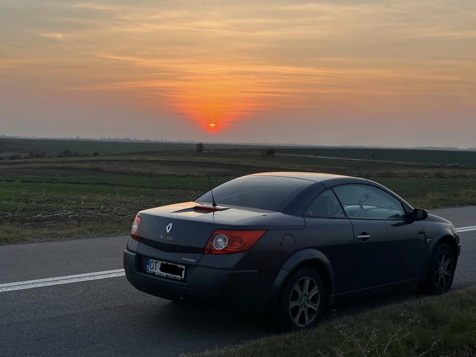 Vand renault megane cabrio.