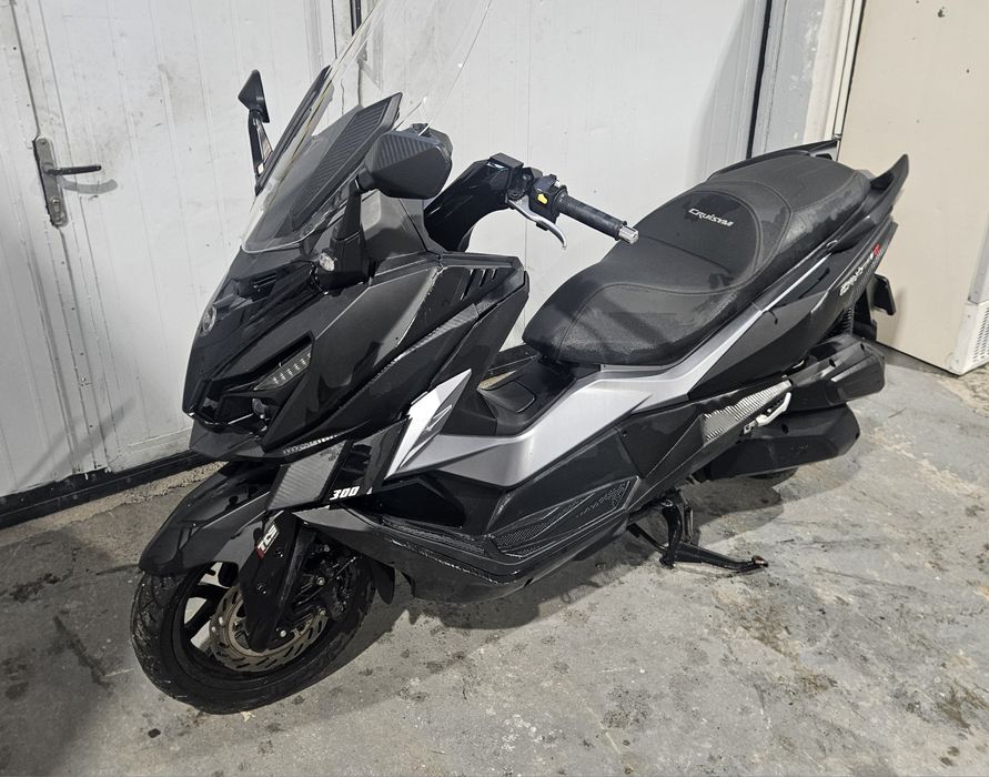 Sym cruisym 300 avariat