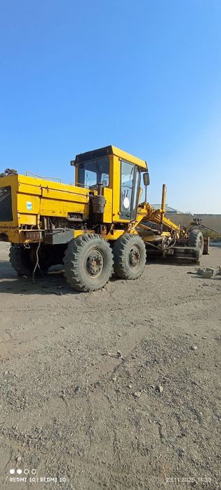 Автогрейдор сотилади йили 2004 ишга тайёр